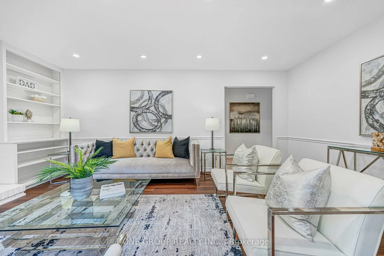 63, Hobart, Don Valley Village, Toronto