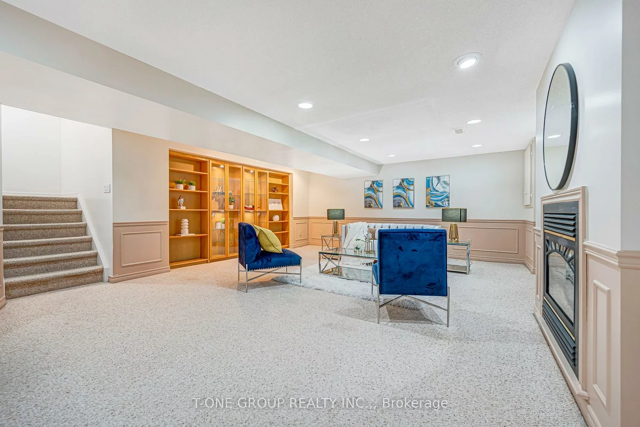 63, Hobart, Don Valley Village, Toronto