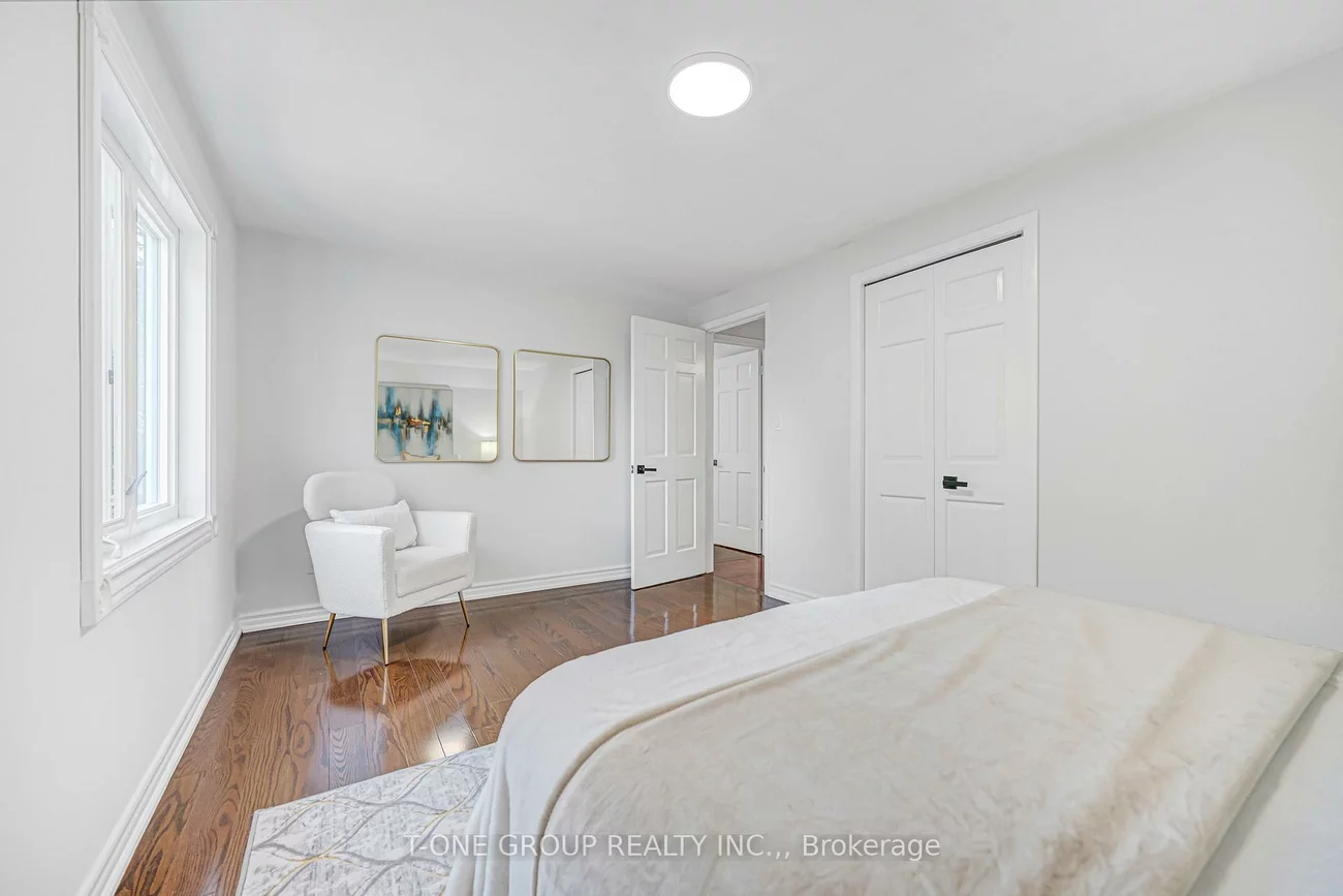 63, Hobart, Don Valley Village, Toronto