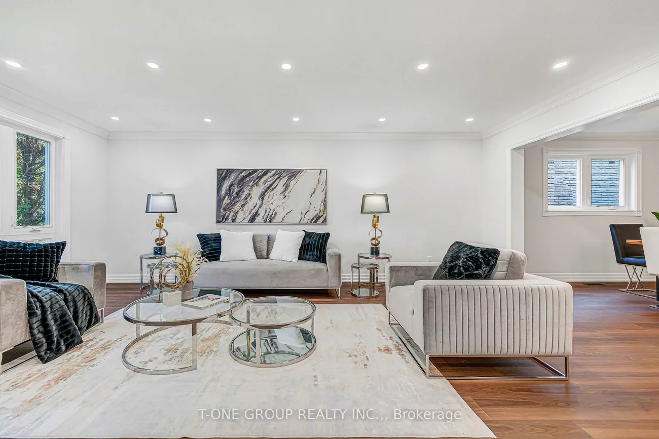 63, Hobart, Don Valley Village, Toronto