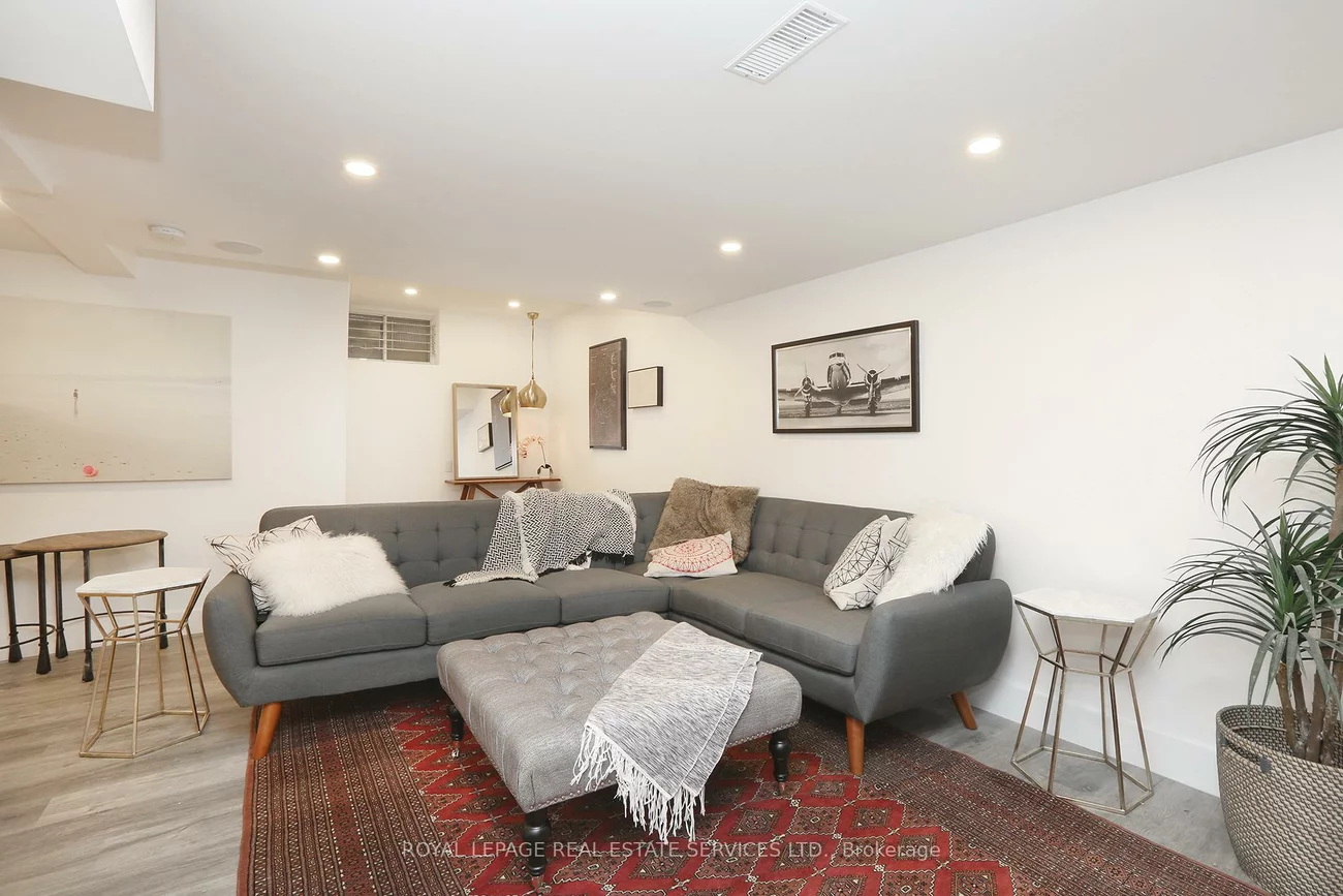 97, Bocastle, Lawrence Park North, Toronto