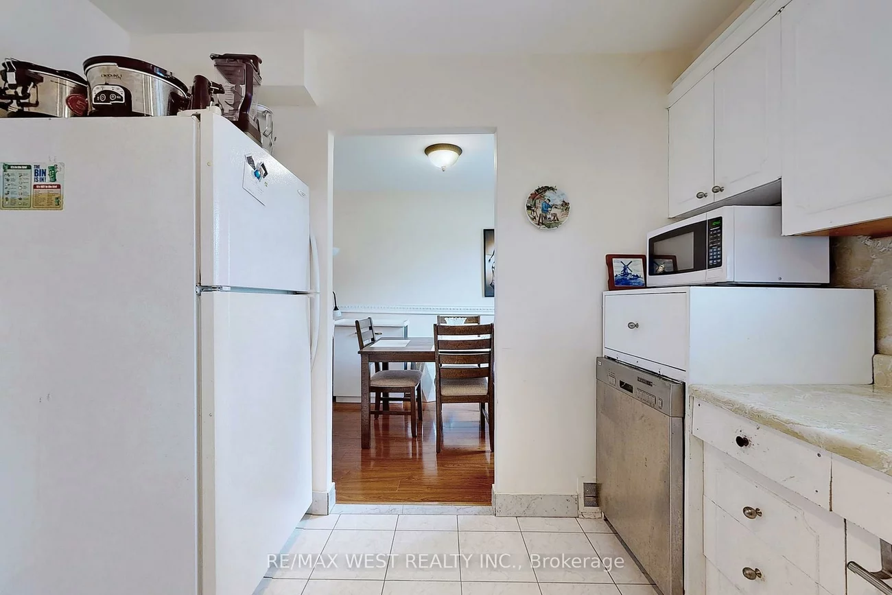 139, Ranee, Englemount-Lawrence, Toronto
