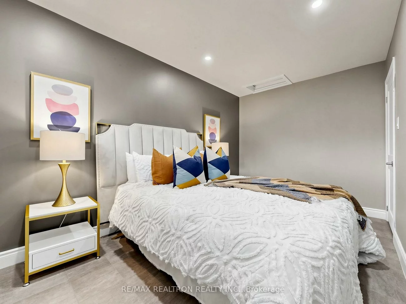 56, Ternhill, Banbury-Don Mills, Toronto