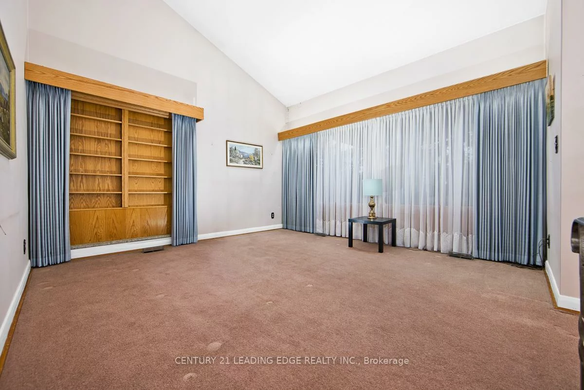 1, Bradgate, Banbury-Don Mills, Toronto
