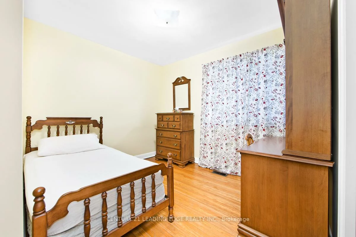 1, Bradgate, Banbury-Don Mills, Toronto