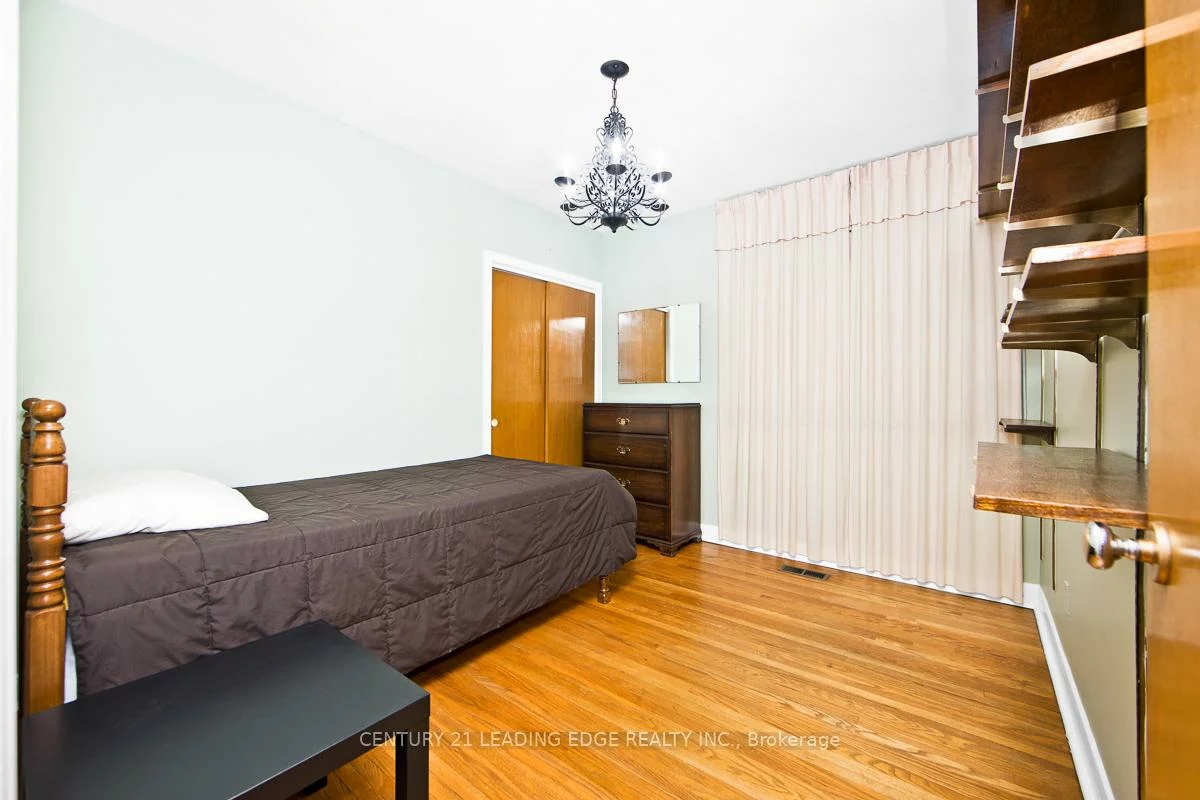 1, Bradgate, Banbury-Don Mills, Toronto