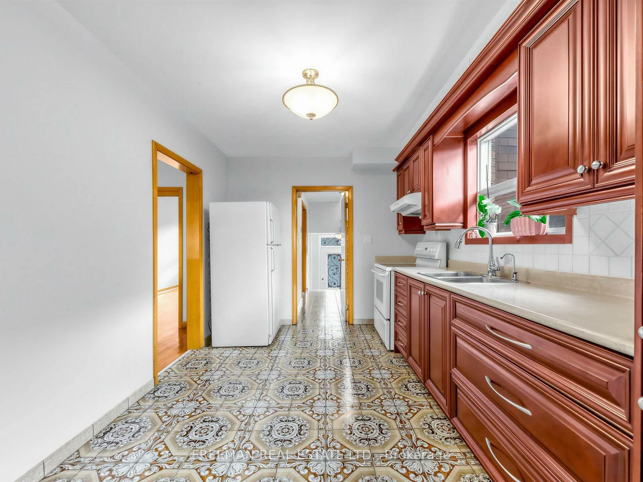380, Glenholme, Oakwood Village, Toronto