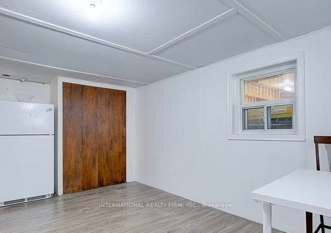 8, Farrell, Willowdale West, Toronto