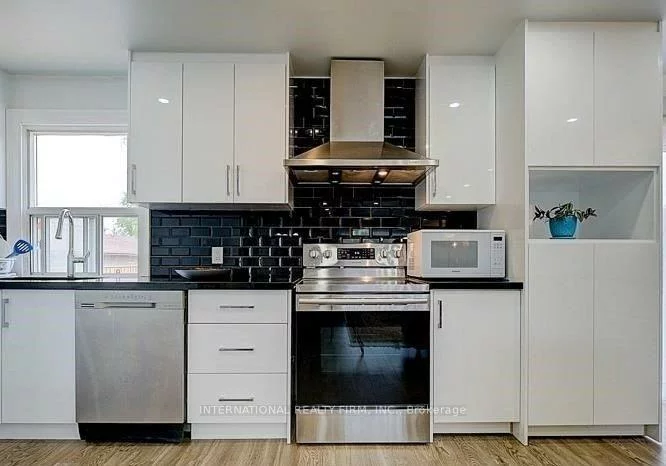 8, Farrell, Willowdale West, Toronto