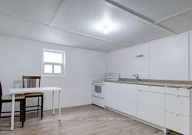8, Farrell, Willowdale West, Toronto