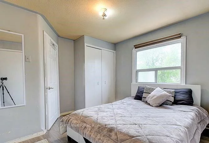 8, Farrell, Willowdale West, Toronto