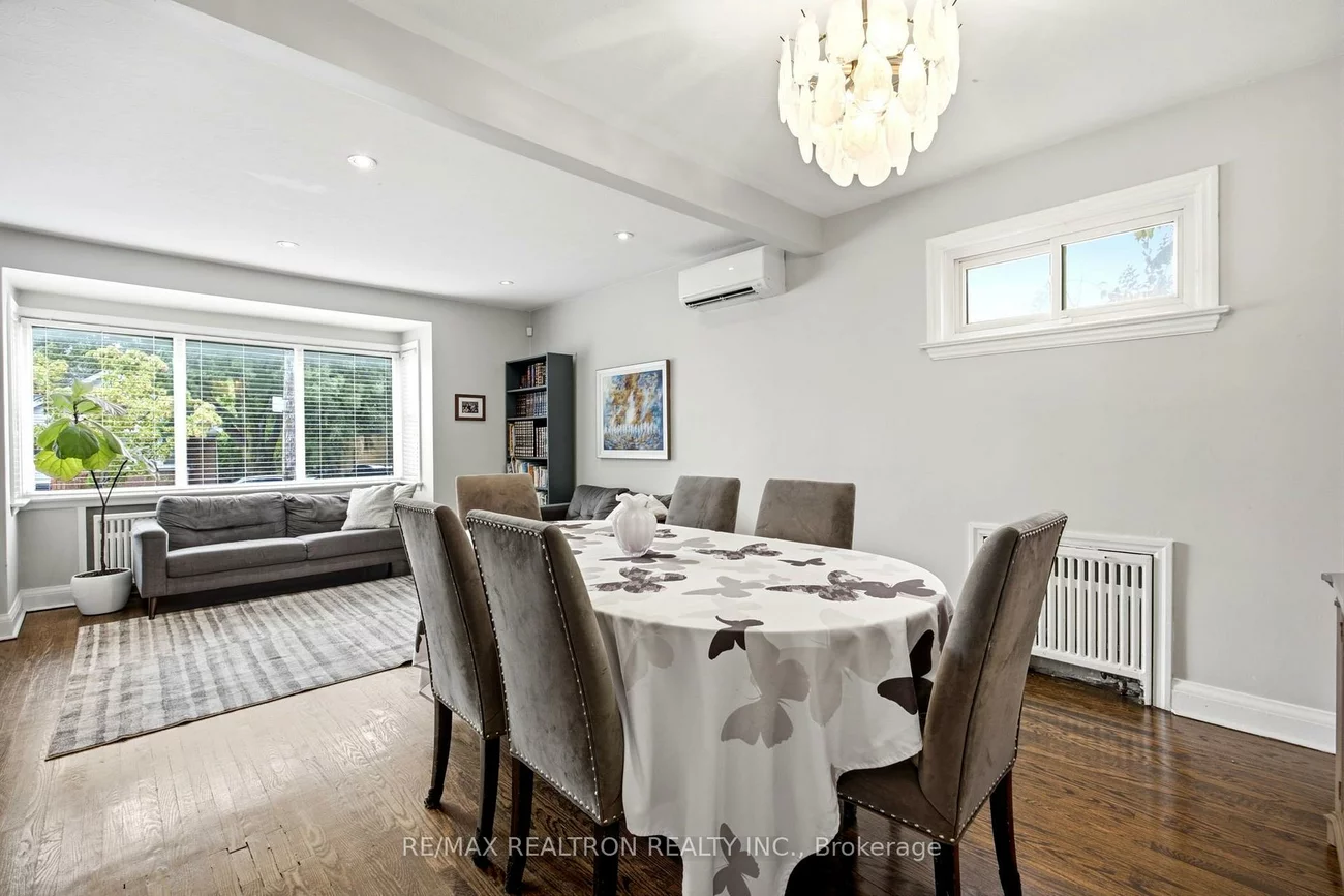 149, Fairholme, Englemount-Lawrence, Toronto
