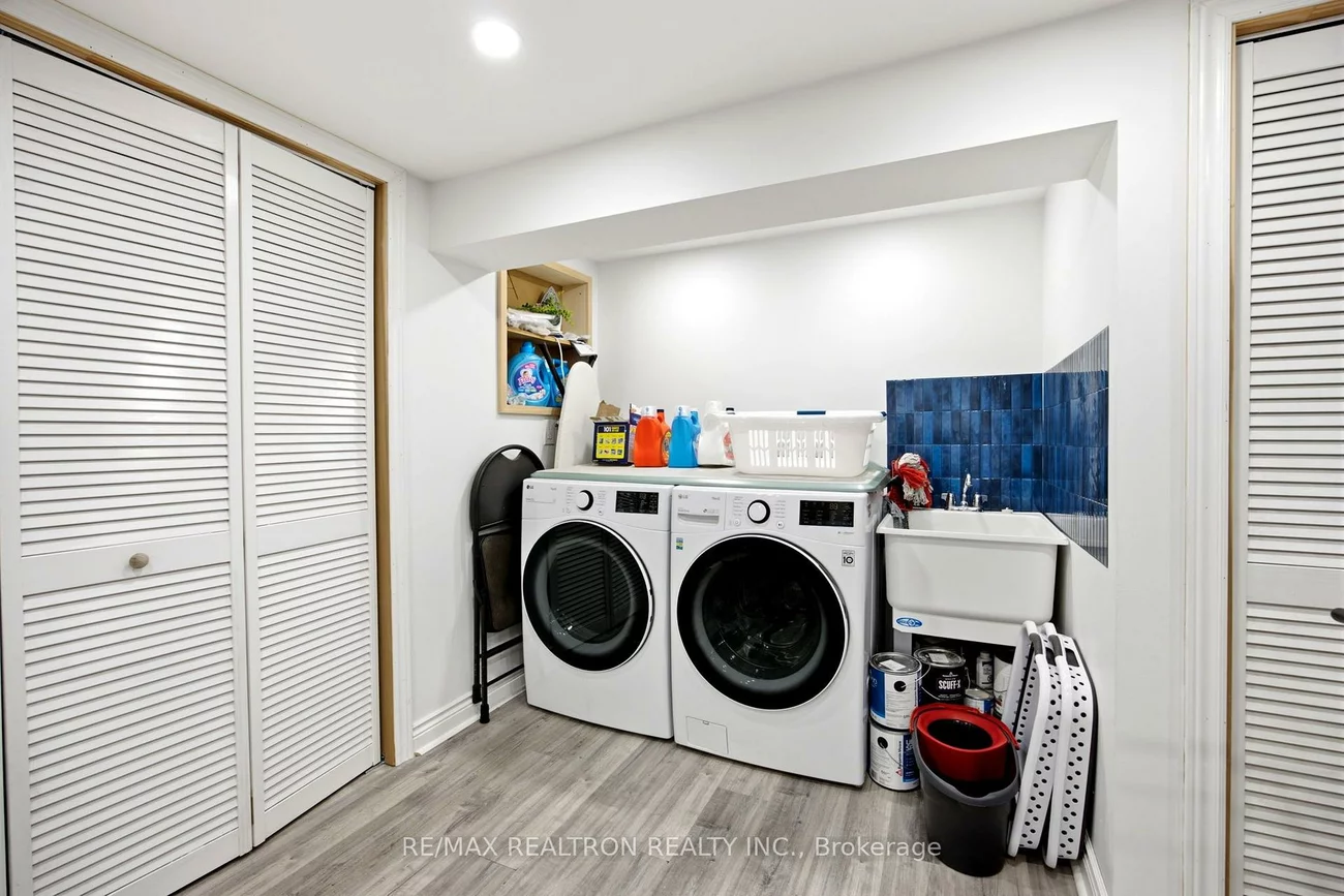 149, Fairholme, Englemount-Lawrence, Toronto