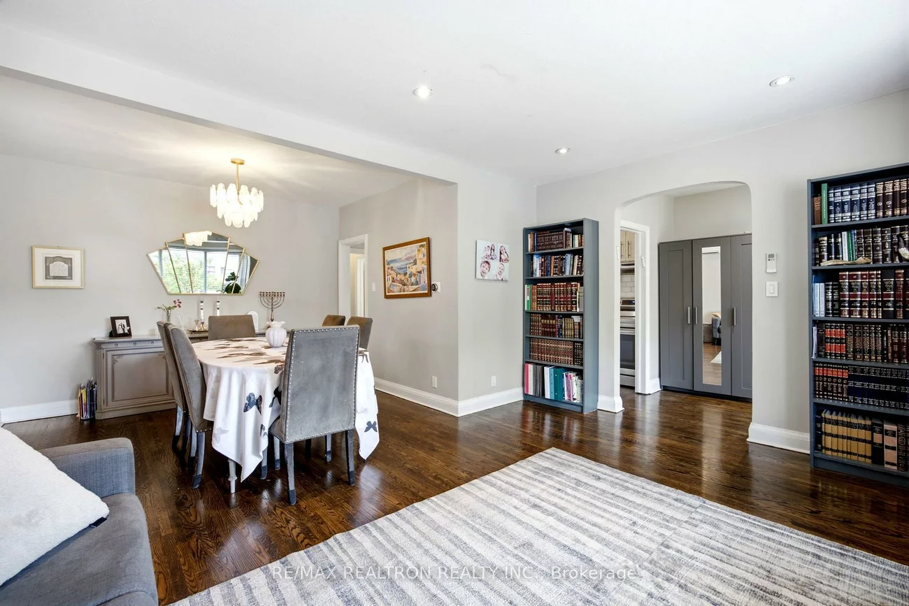 149, Fairholme, Englemount-Lawrence, Toronto