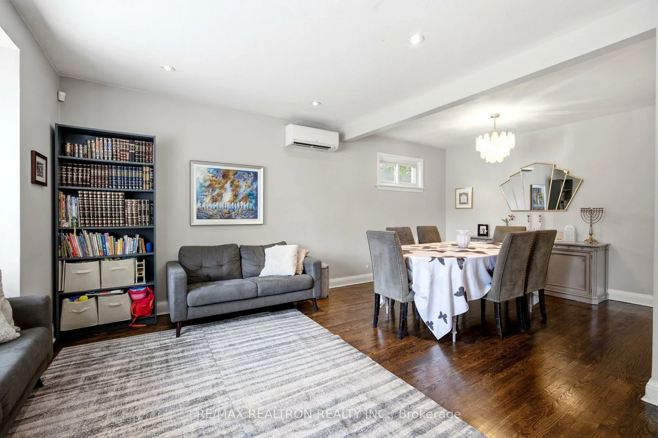 149, Fairholme, Englemount-Lawrence, Toronto