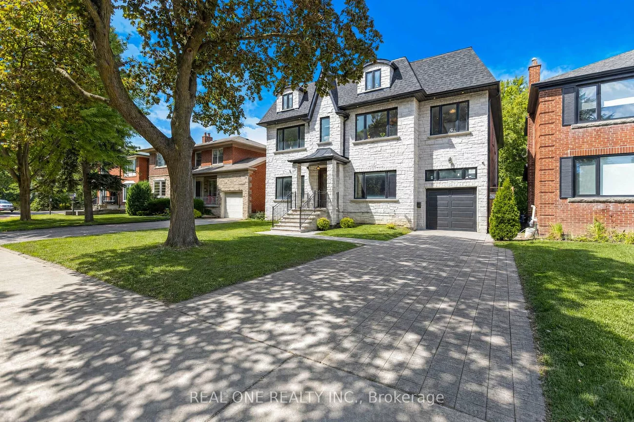 100, Ridelle, Forest Hill North, Toronto