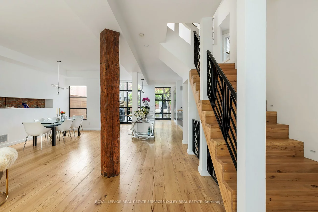 28, Roxborough, Annex, Toronto