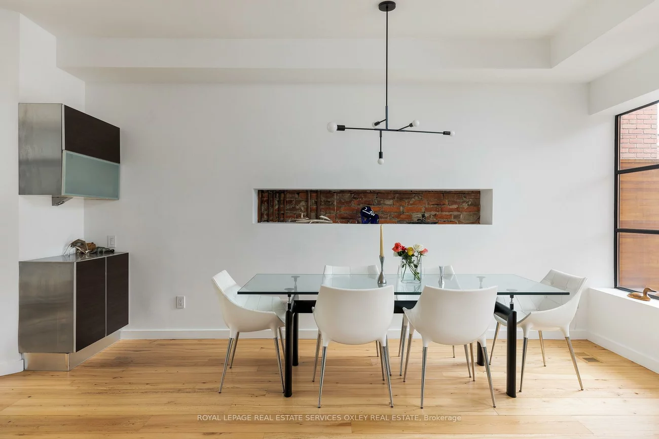 28, Roxborough, Annex, Toronto