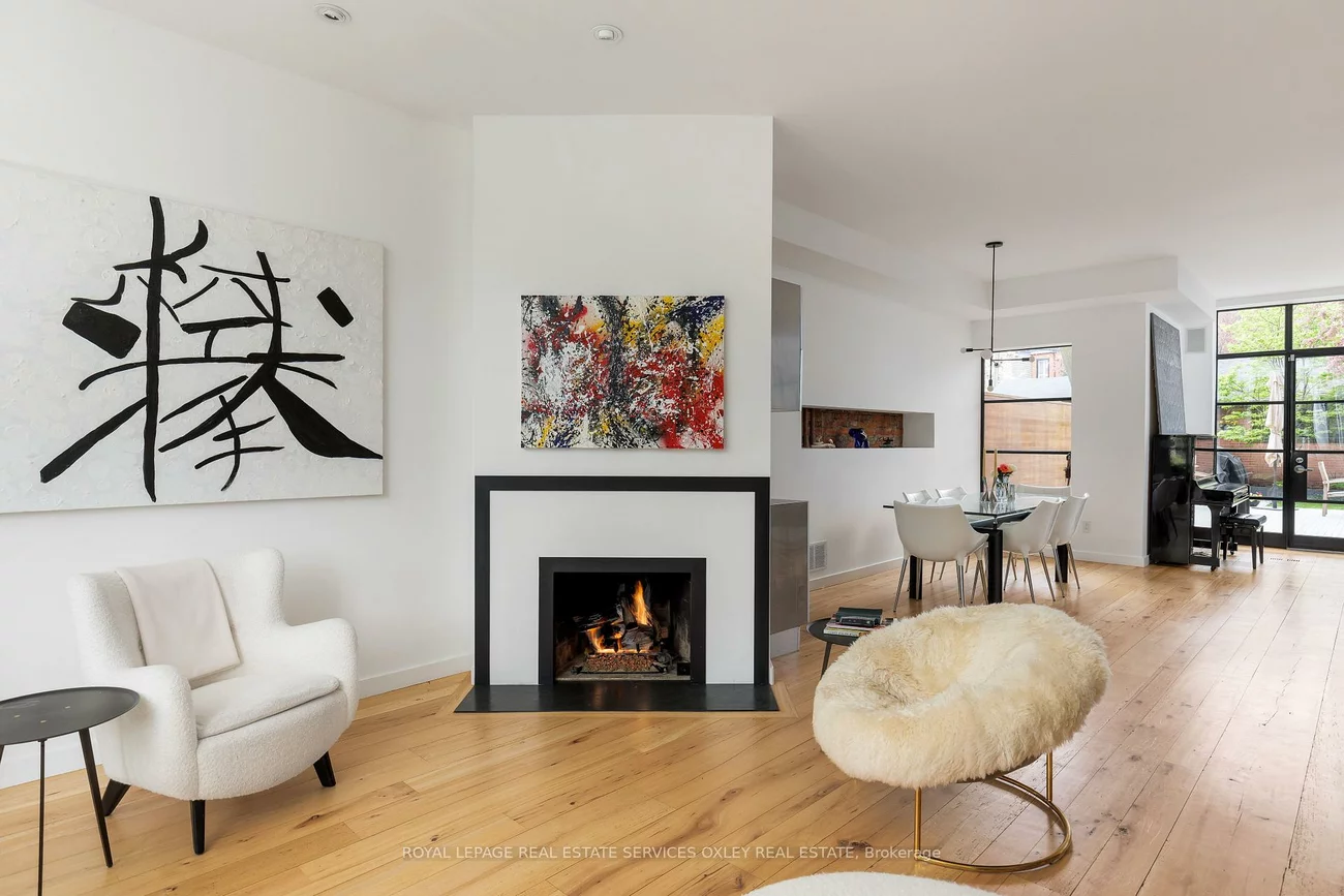 28, Roxborough, Annex, Toronto
