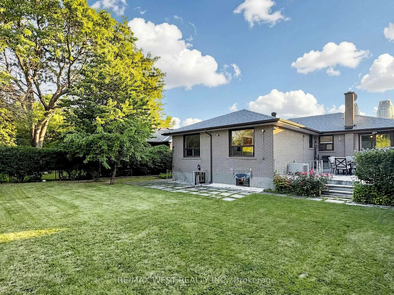 941, Willowdale, Newtonbrook East, Toronto