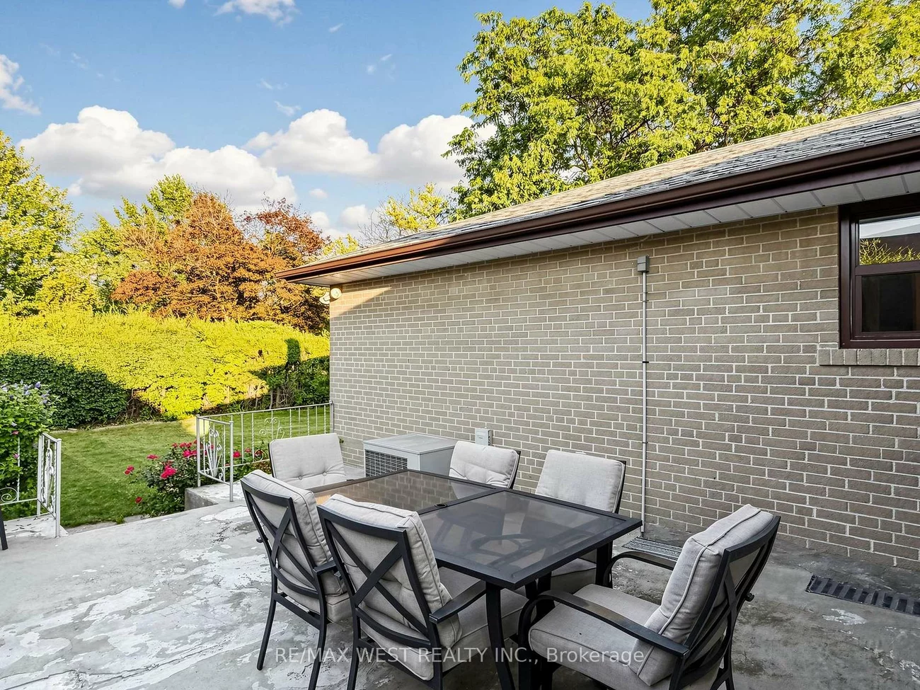 941, Willowdale, Newtonbrook East, Toronto