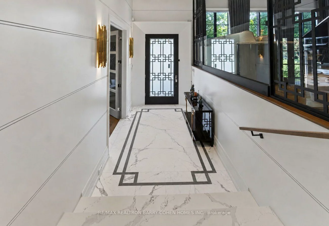 154, Yonge, Bedford Park-Nortown, Toronto