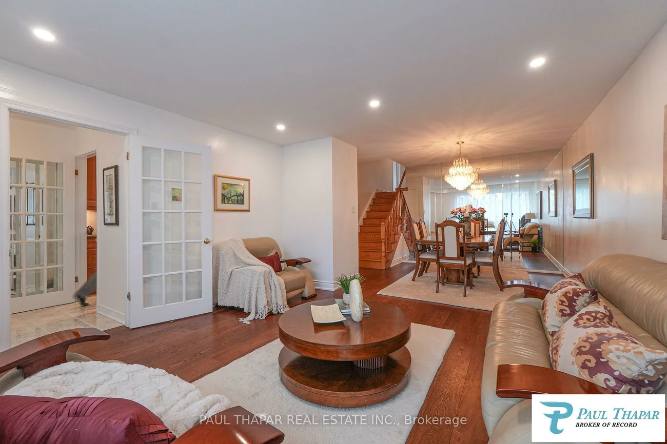 60, Seneca Hill, Don Valley Village, Toronto