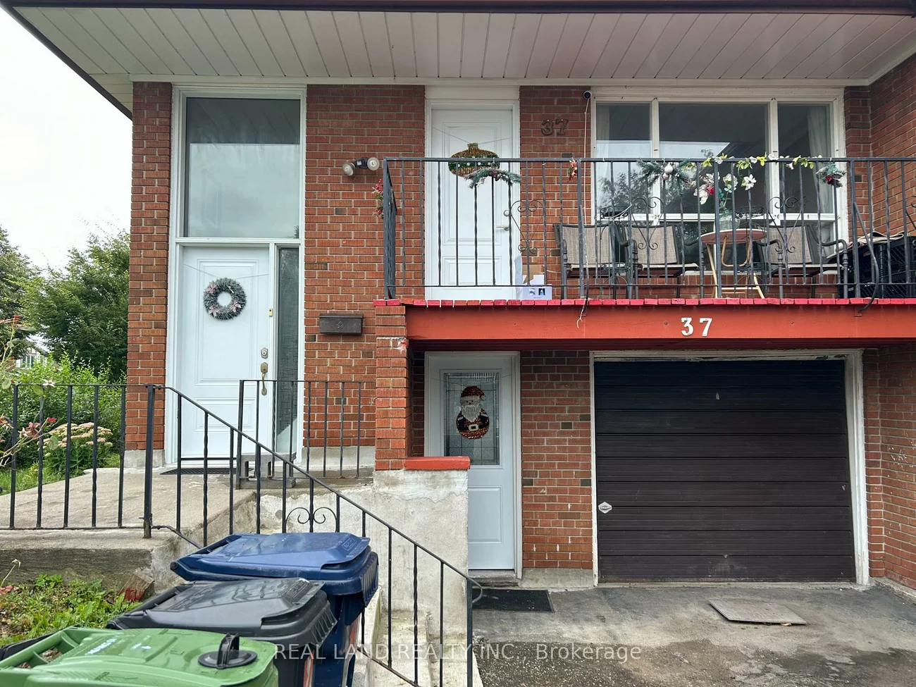 37, Pawnee, Pleasant View, Toronto