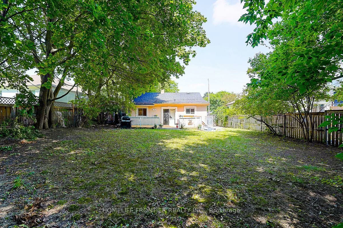 99, Harlandale, Lansing-Westgate, Toronto