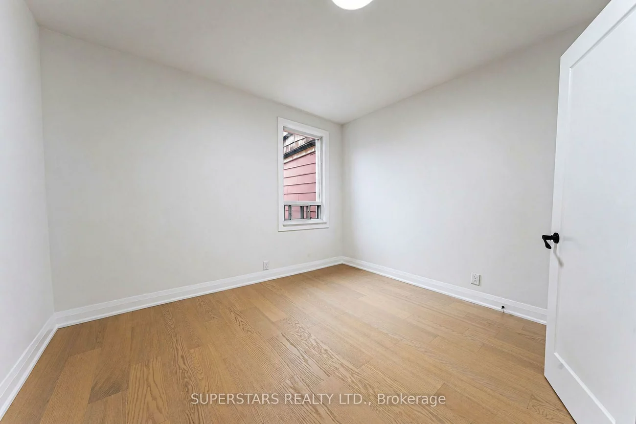 105, Bellwoods, Trinity-Bellwoods, Toronto