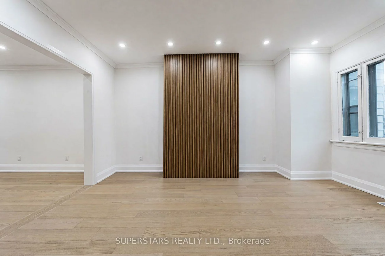 105, Bellwoods, Trinity-Bellwoods, Toronto