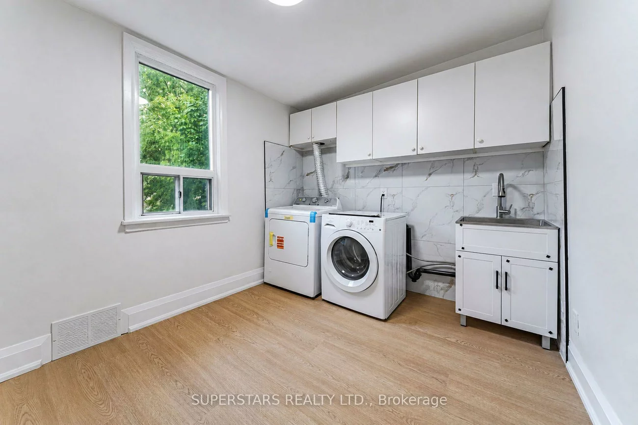 105, Bellwoods, Trinity-Bellwoods, Toronto