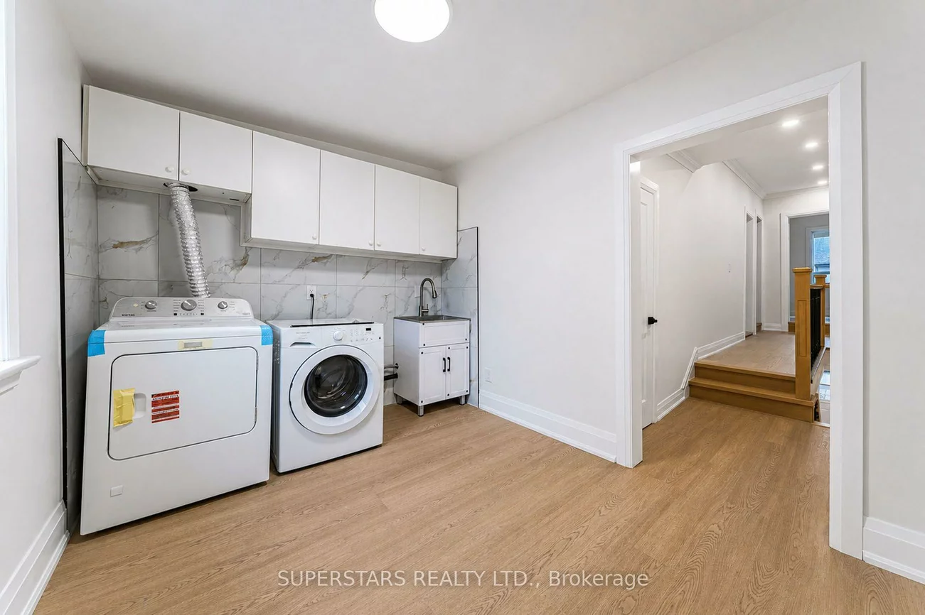 105, Bellwoods, Trinity-Bellwoods, Toronto
