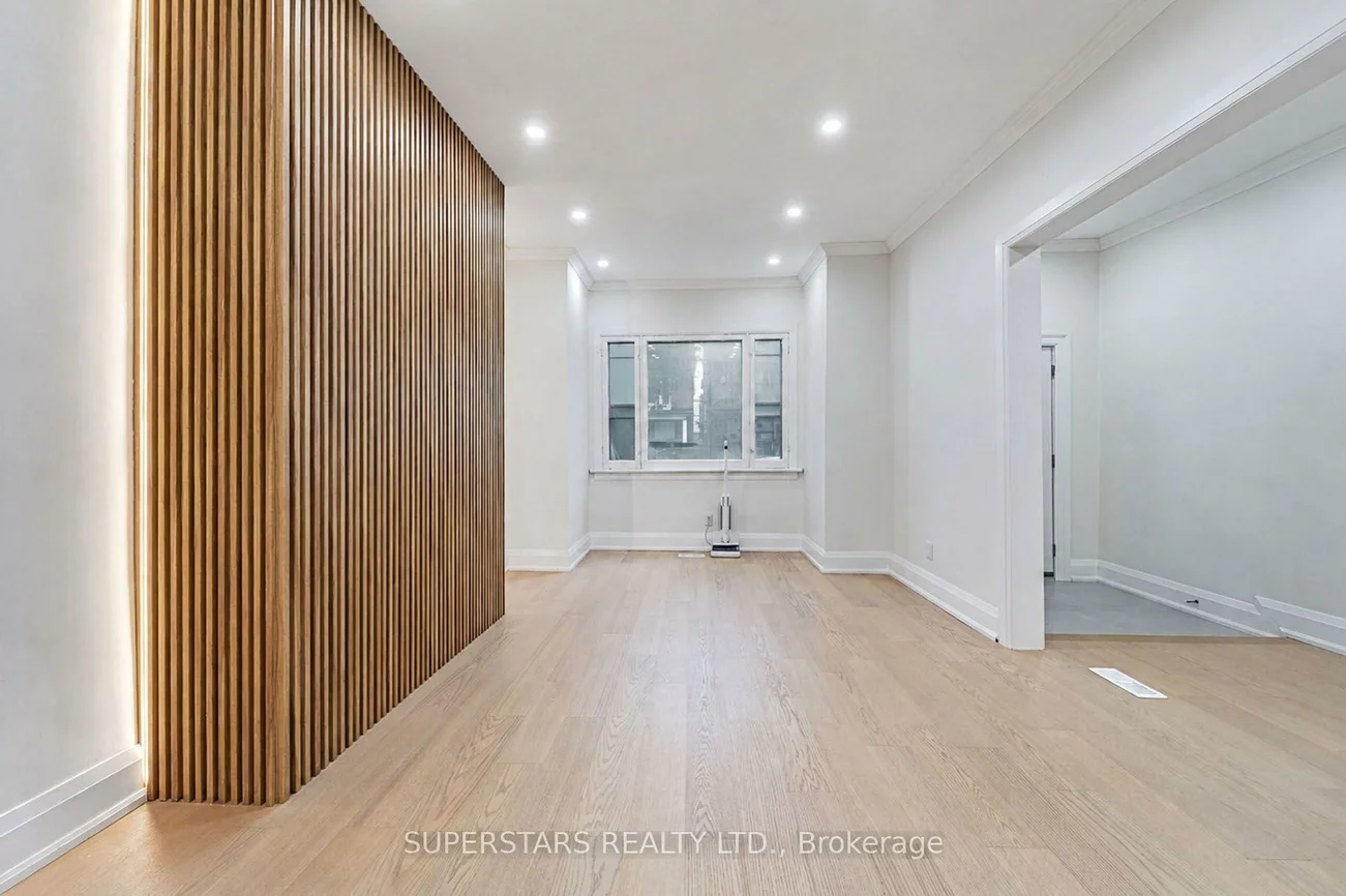 105, Bellwoods, Trinity-Bellwoods, Toronto