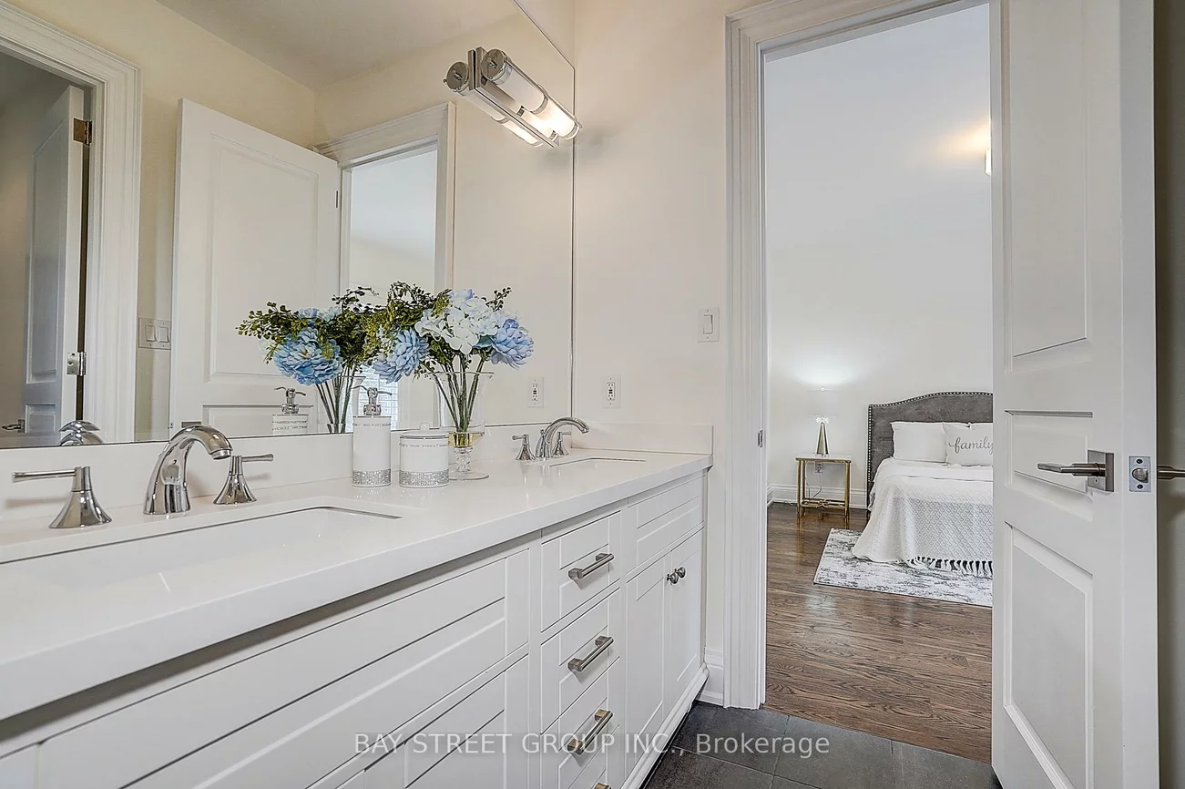 28, Carnwath, St. Andrew-Windfields, Toronto