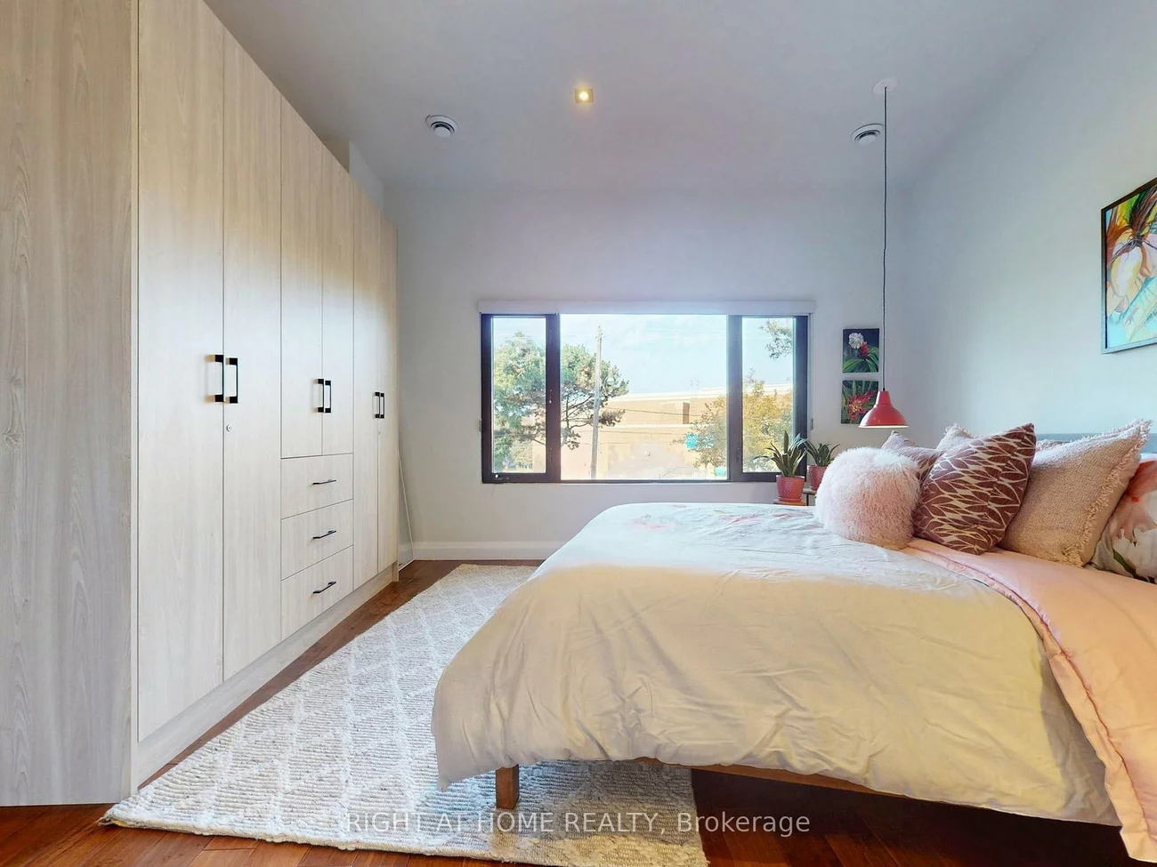386, Rosewell, Lawrence Park South, Toronto