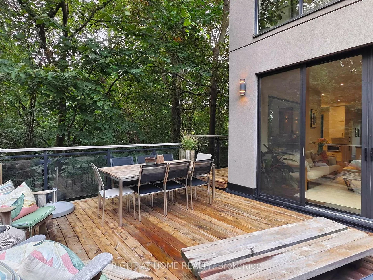 386, Rosewell, Lawrence Park South, Toronto