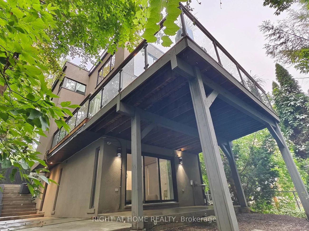 386, Rosewell, Lawrence Park South, Toronto