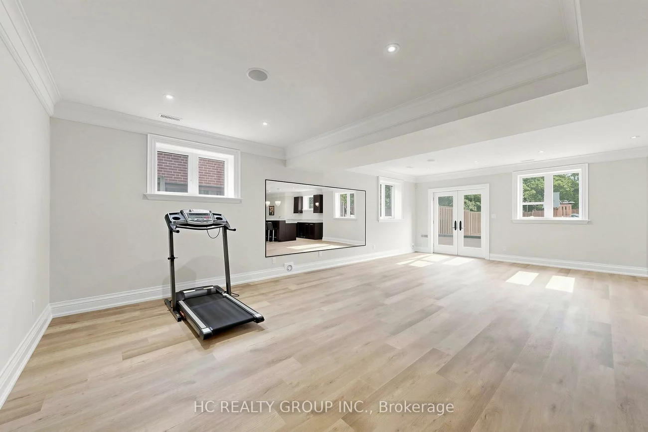 19, Michigan, Newtonbrook East, Toronto
