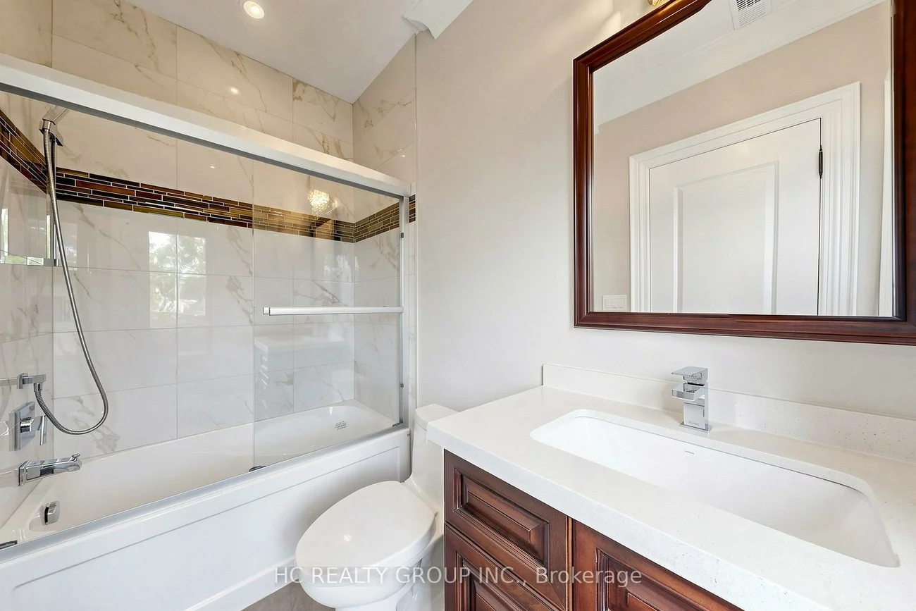 19, Michigan, Newtonbrook East, Toronto