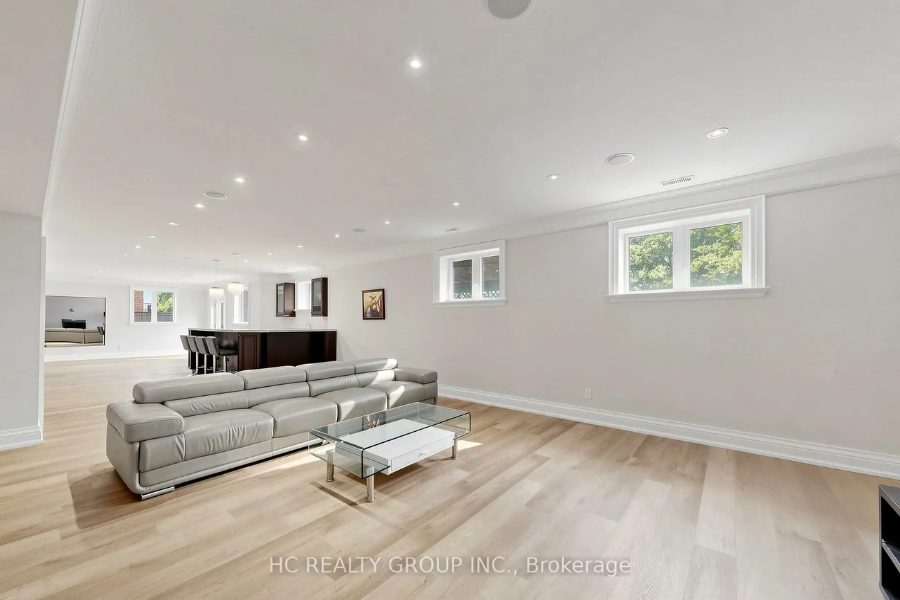 19, Michigan, Newtonbrook East, Toronto