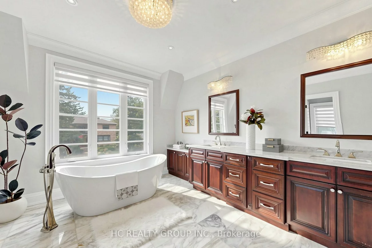 19, Michigan, Newtonbrook East, Toronto