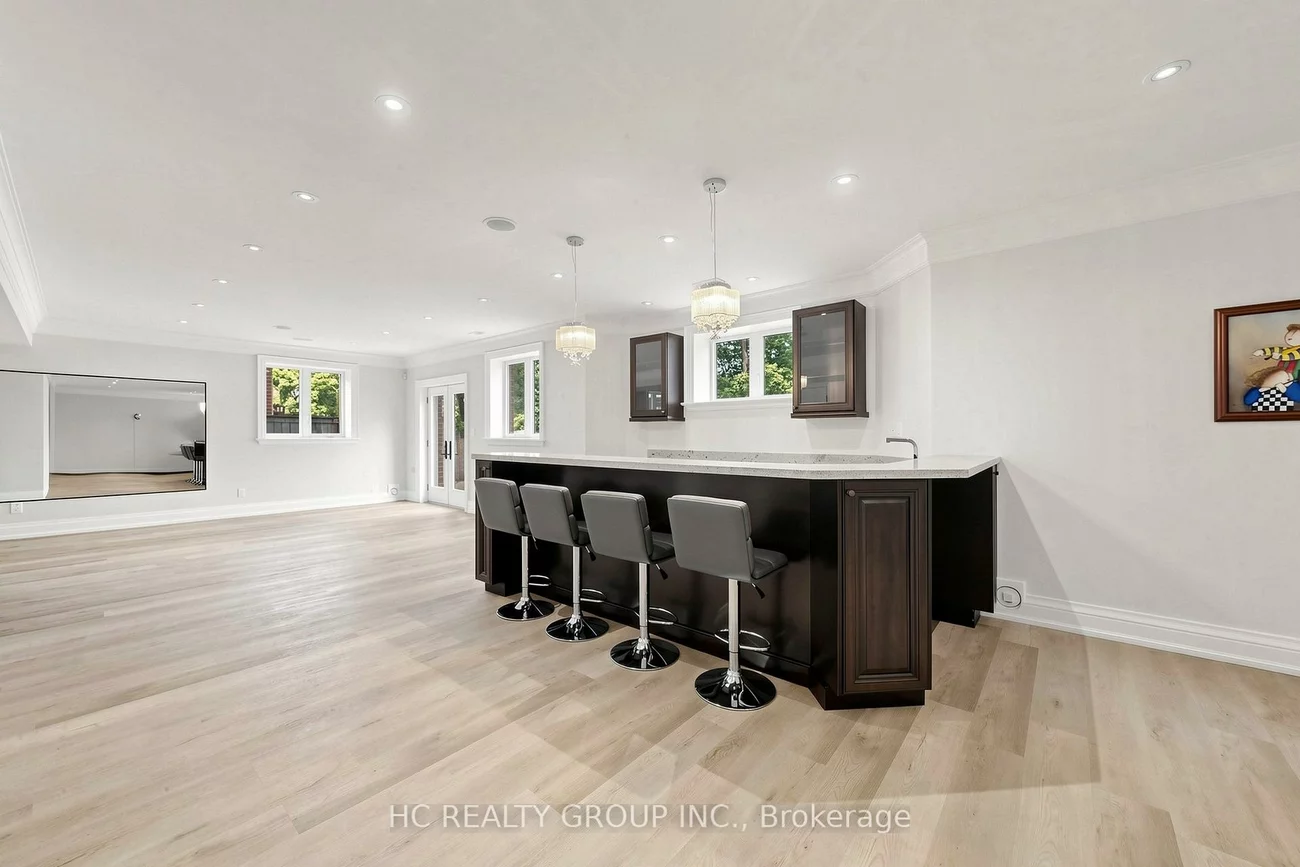 19, Michigan, Newtonbrook East, Toronto