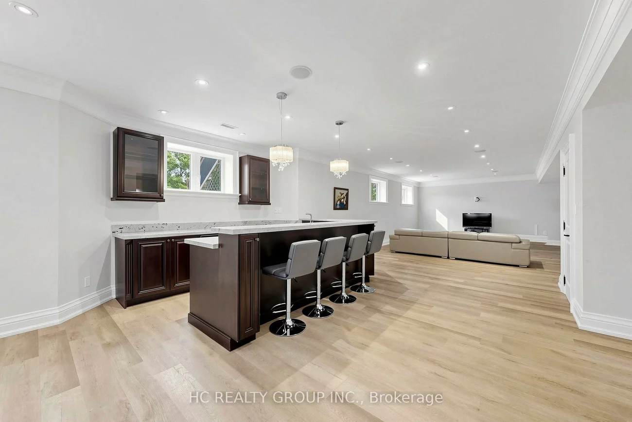 19, Michigan, Newtonbrook East, Toronto