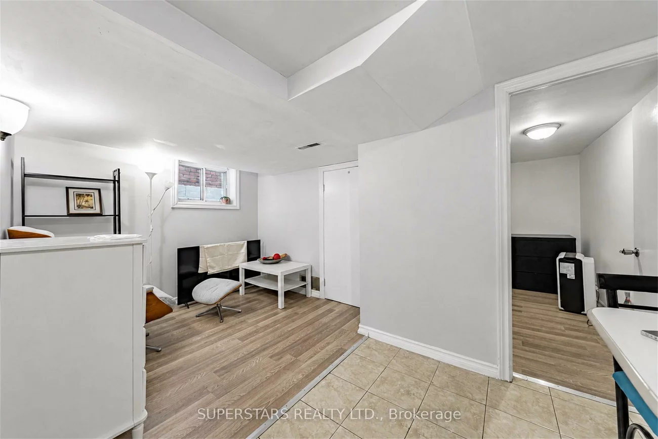 235, Oakwood, Oakwood Village, Toronto