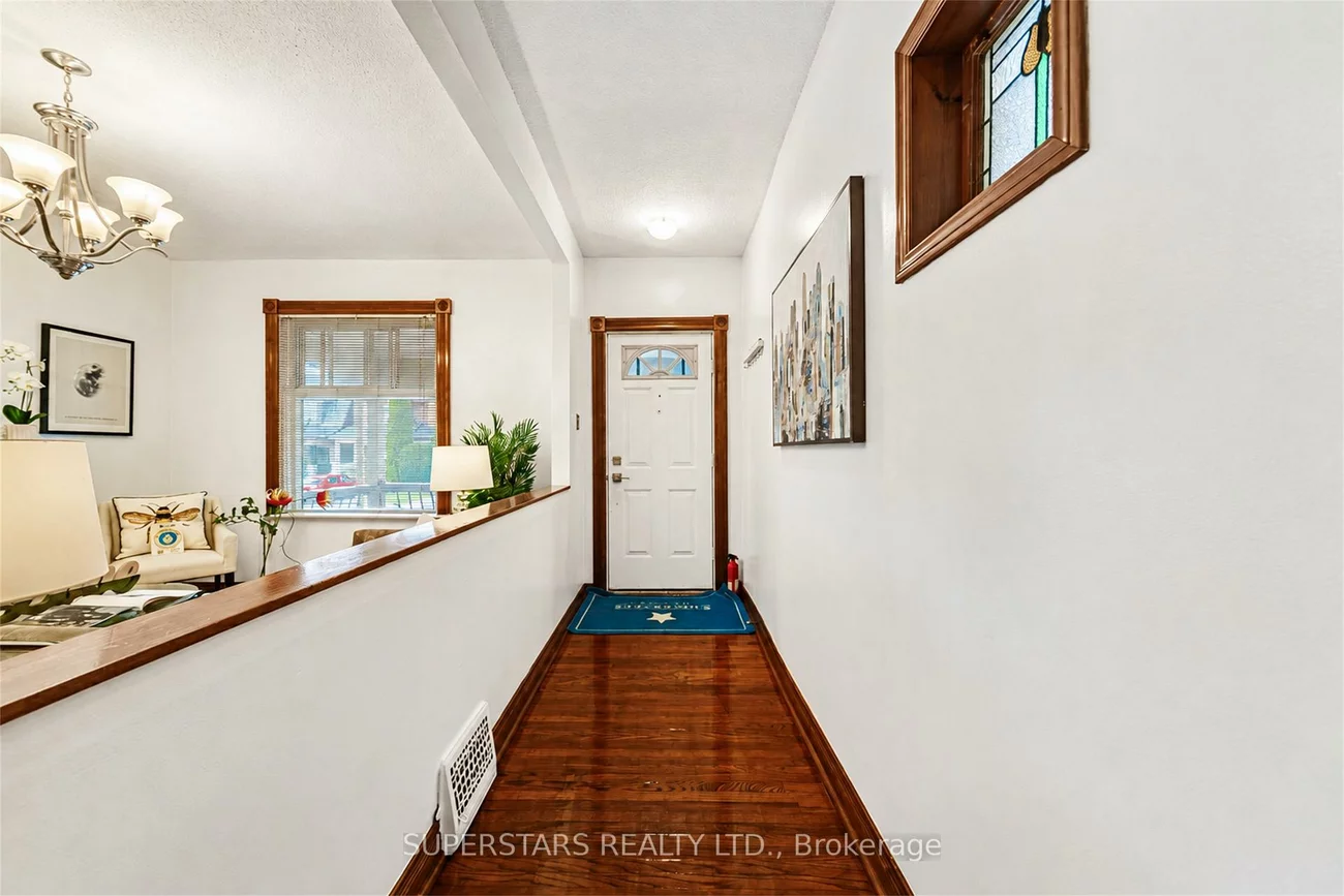 235, Oakwood, Oakwood Village, Toronto