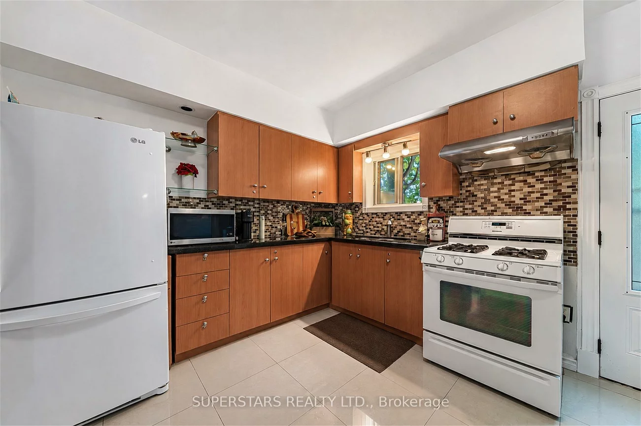 235, Oakwood, Oakwood Village, Toronto