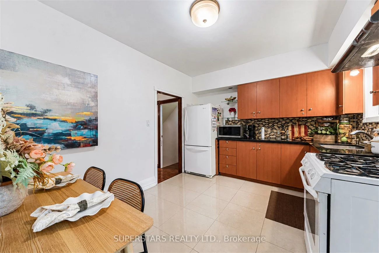 235, Oakwood, Oakwood Village, Toronto