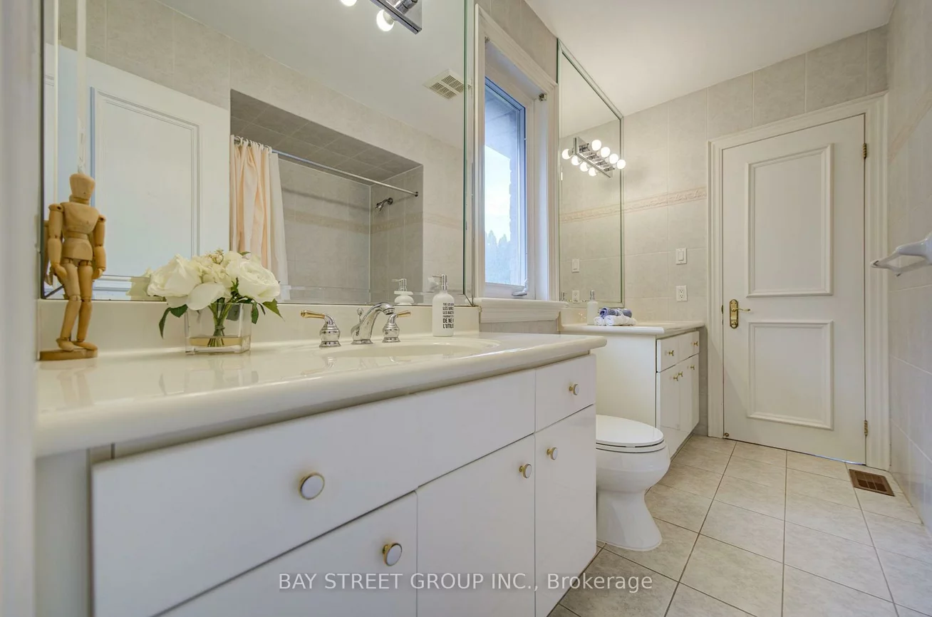 58, Bowan, Bayview Woods-Steeles, Toronto