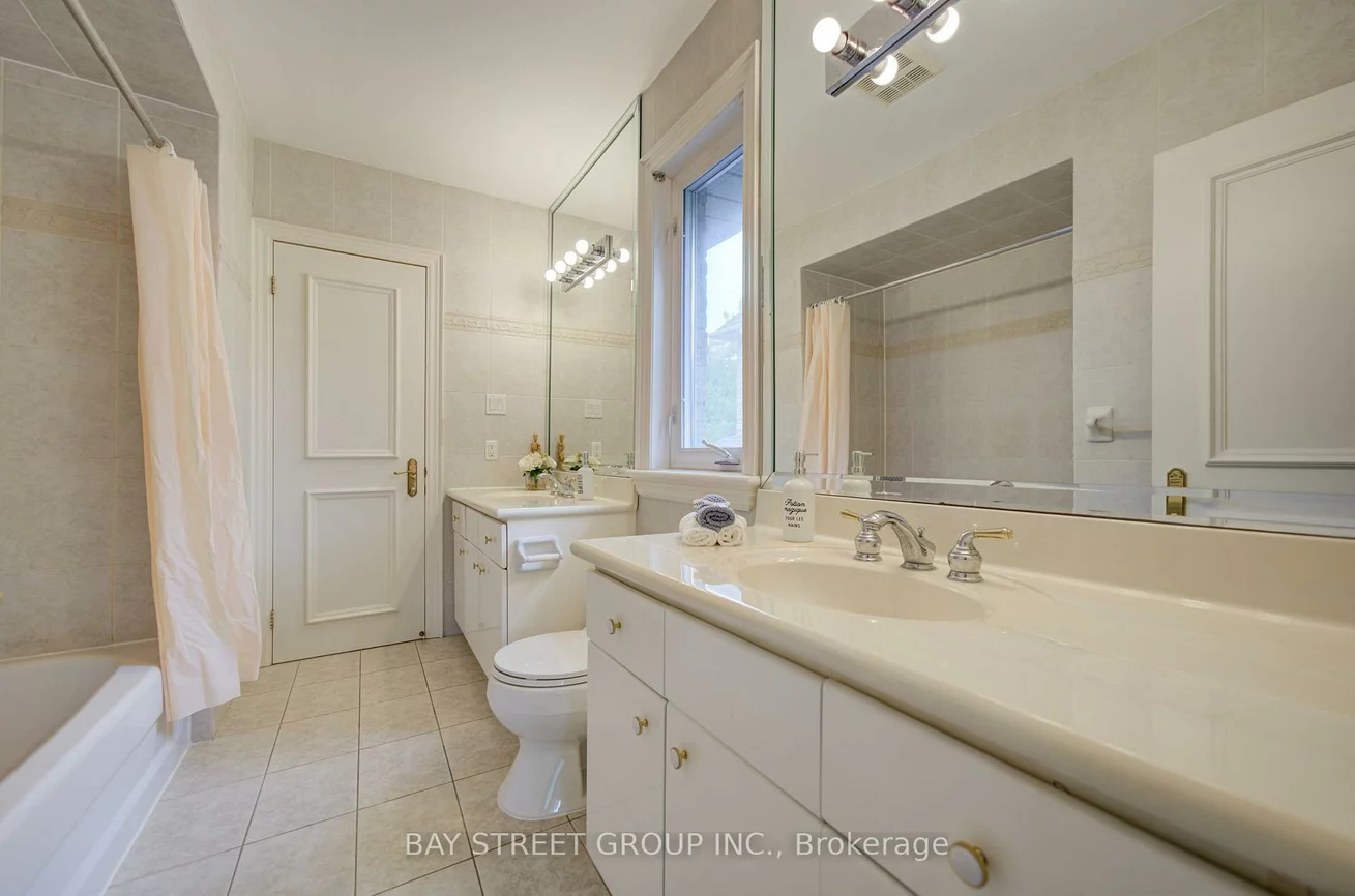 58, Bowan, Bayview Woods-Steeles, Toronto